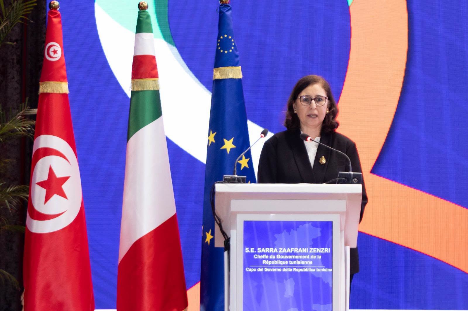 رئيسة الحكومة تشرف بمعيّة نائب رئيس مجلس الوزراء ووزير الشؤون الخارجيّة والتعاون الدولي للجمهوريّة الإيطالية على افتتاح المنتدى الاقتصادي التونسي الإيطالي