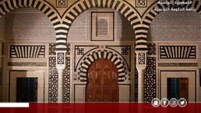 تبعًا لاجتماع المجلس الوزاري المنعقد بتاريخ 11 جانفي 2022 بقصر الحكومة بالقصبة حول الإعداد لمجابهة التطورات المحتملة لفيروس كورونا، واستئناسا بتوصيات اللجنة العلمية الصادرة بتاريخ 9 و11 جانفي 2022، تقرر ما يلي: