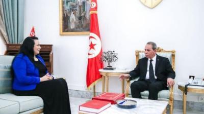  رئيس الحكومة يلتقي وزيرة الأسرة والمرأة والطفولة وكبار السن