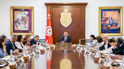  رئيس الحكومة يشرف على جلسة عمل وزارية
