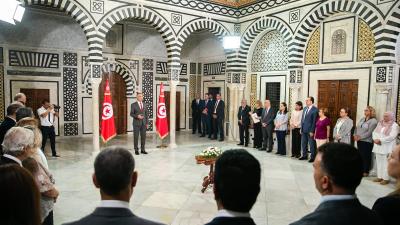  رئيس الحكومة يلتقي رؤساء الهياكل برئاسة الحكومة